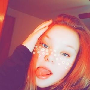 Meet your Posher, Alivia